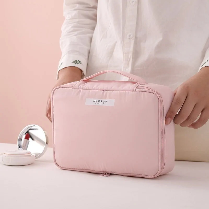 Stylish Makeup Bag for Organizing Your Essentials