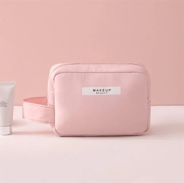 Stylish Makeup Bag for Organizing Your Essentials